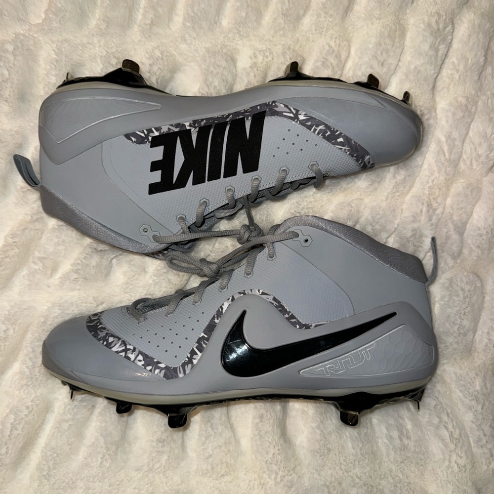 Nike Force Zoom Trout 4 Wolf Grey Baseball Cleats SZ 13